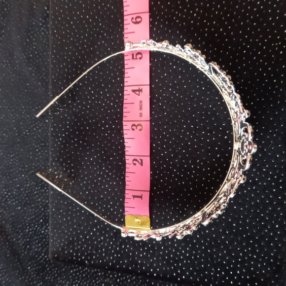 Girls Silver tiara with rhinestones - Picture 2 of 4